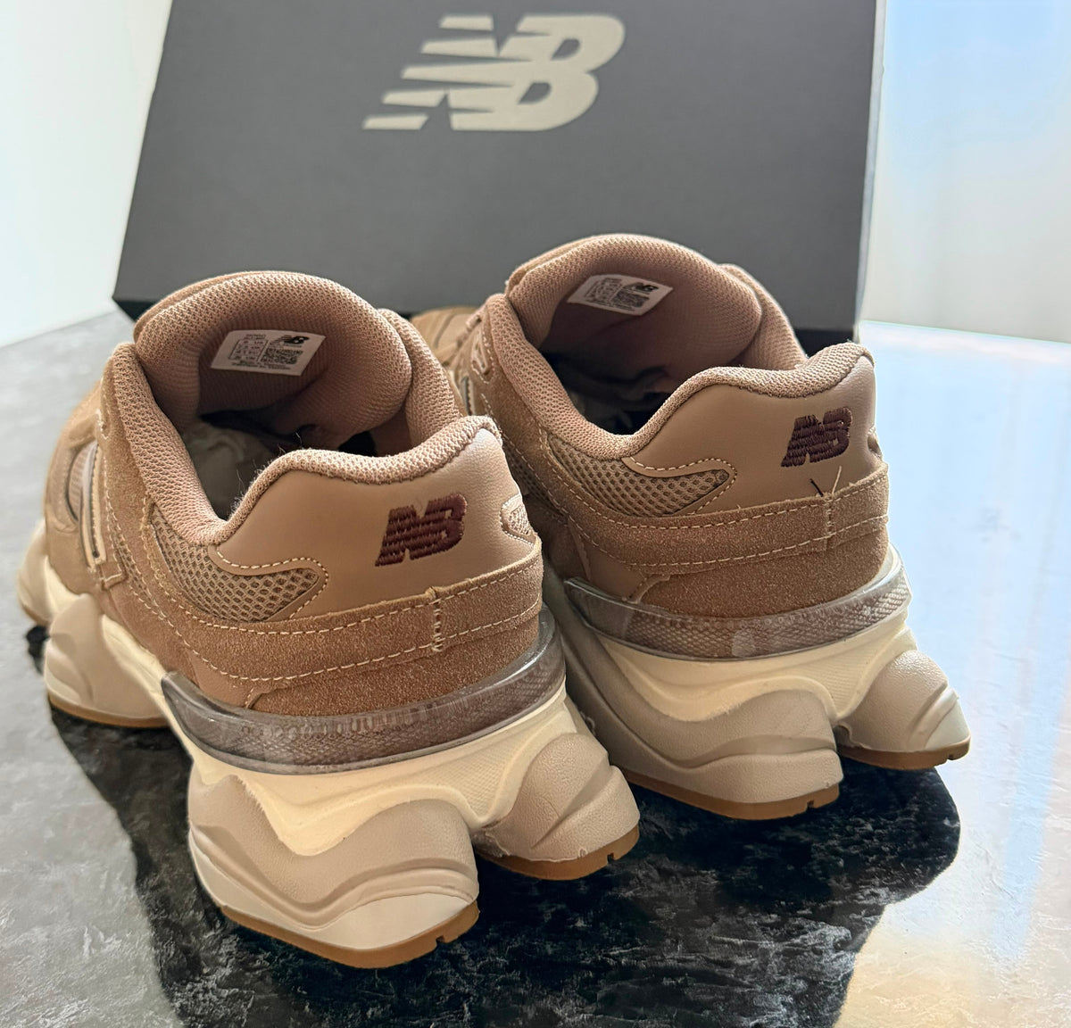 New Balance 9060 | Mushroom