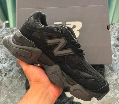 New Balance 9060 | Triple Black