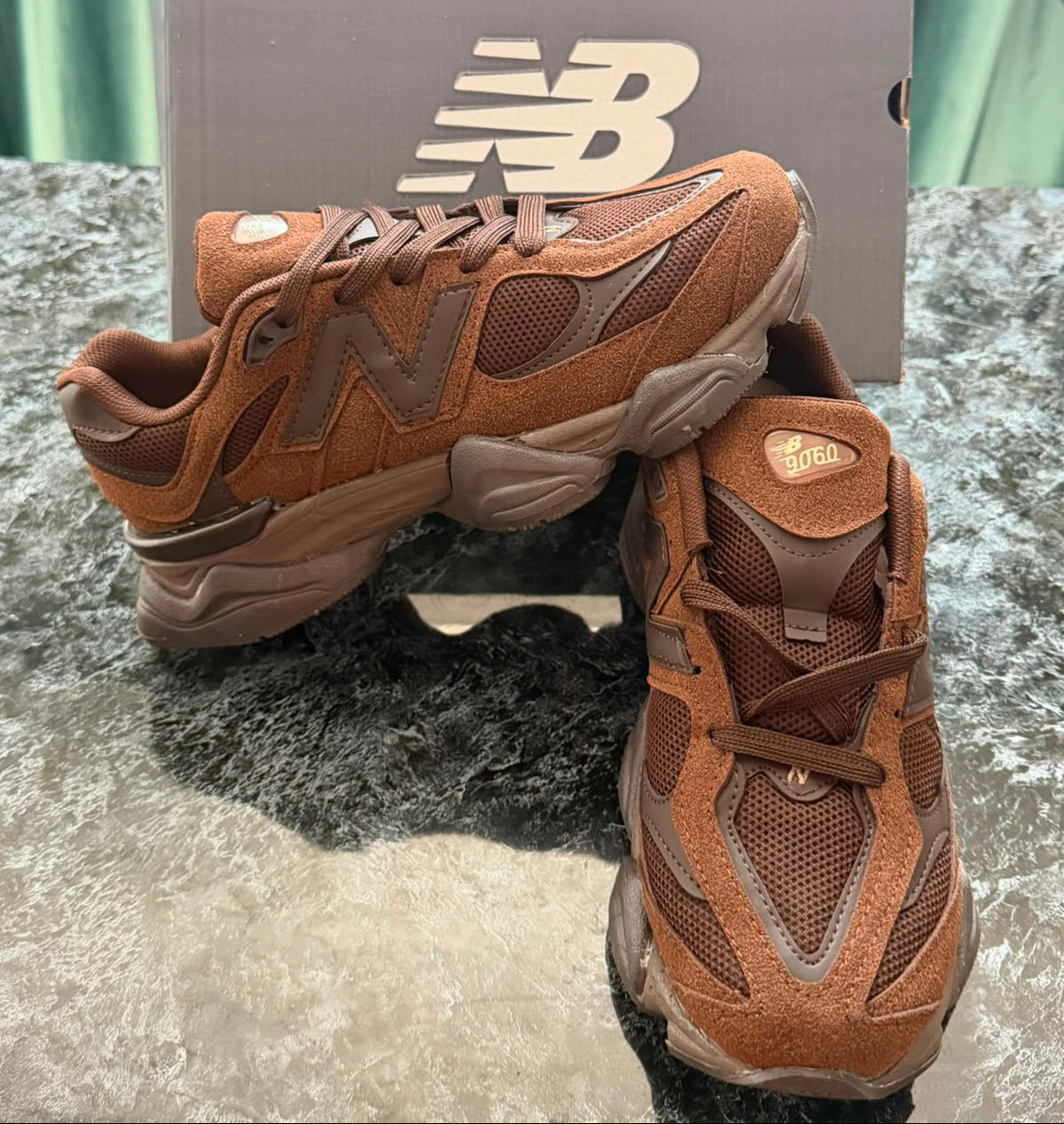 New Balance 9060 | Chocolate Brown
