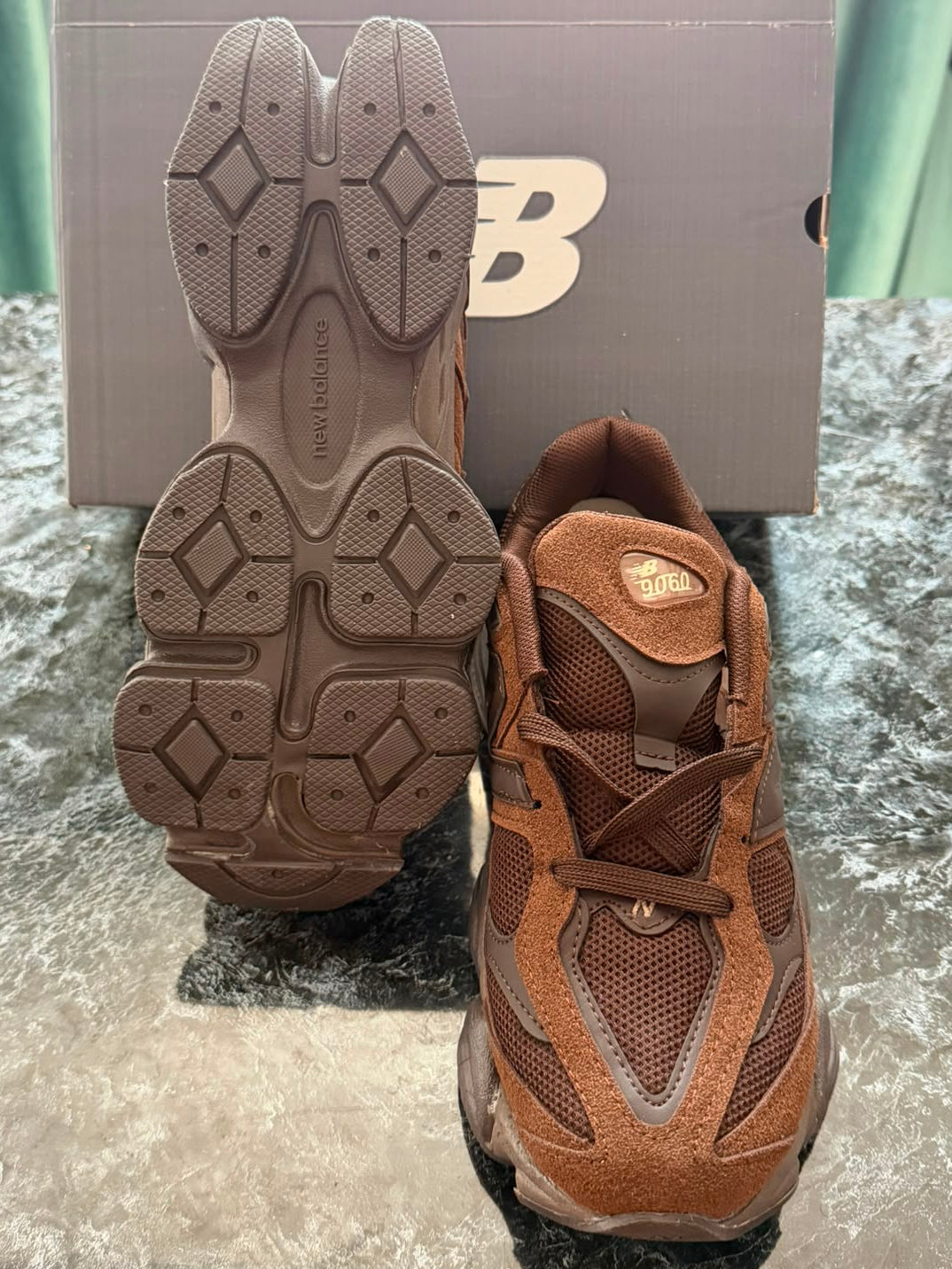 New Balance 9060 | Chocolate Brown