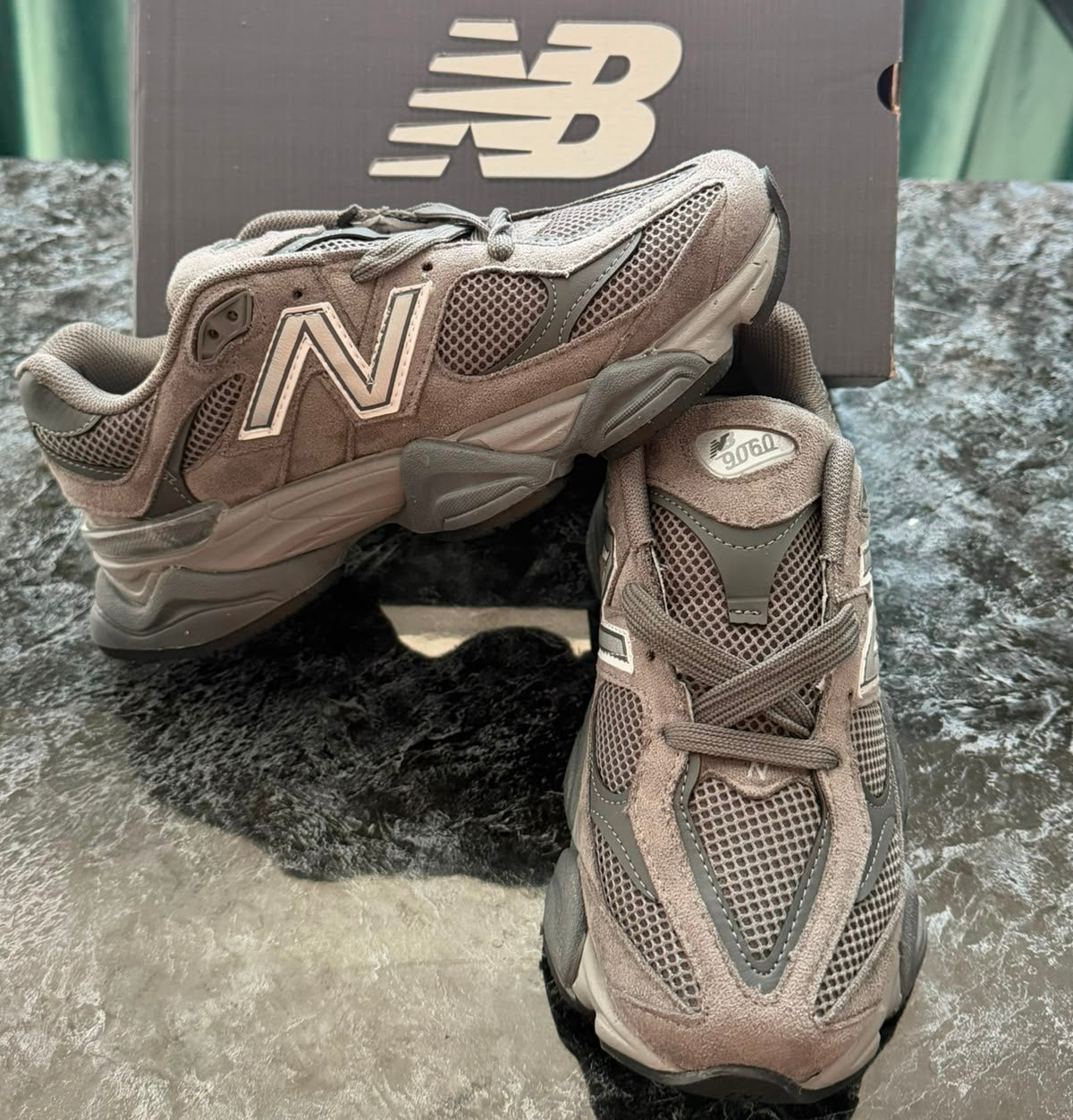 New Balance 9060 | Shadow Grey