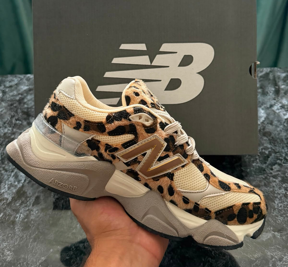 New Balance 9060 | Animal Print