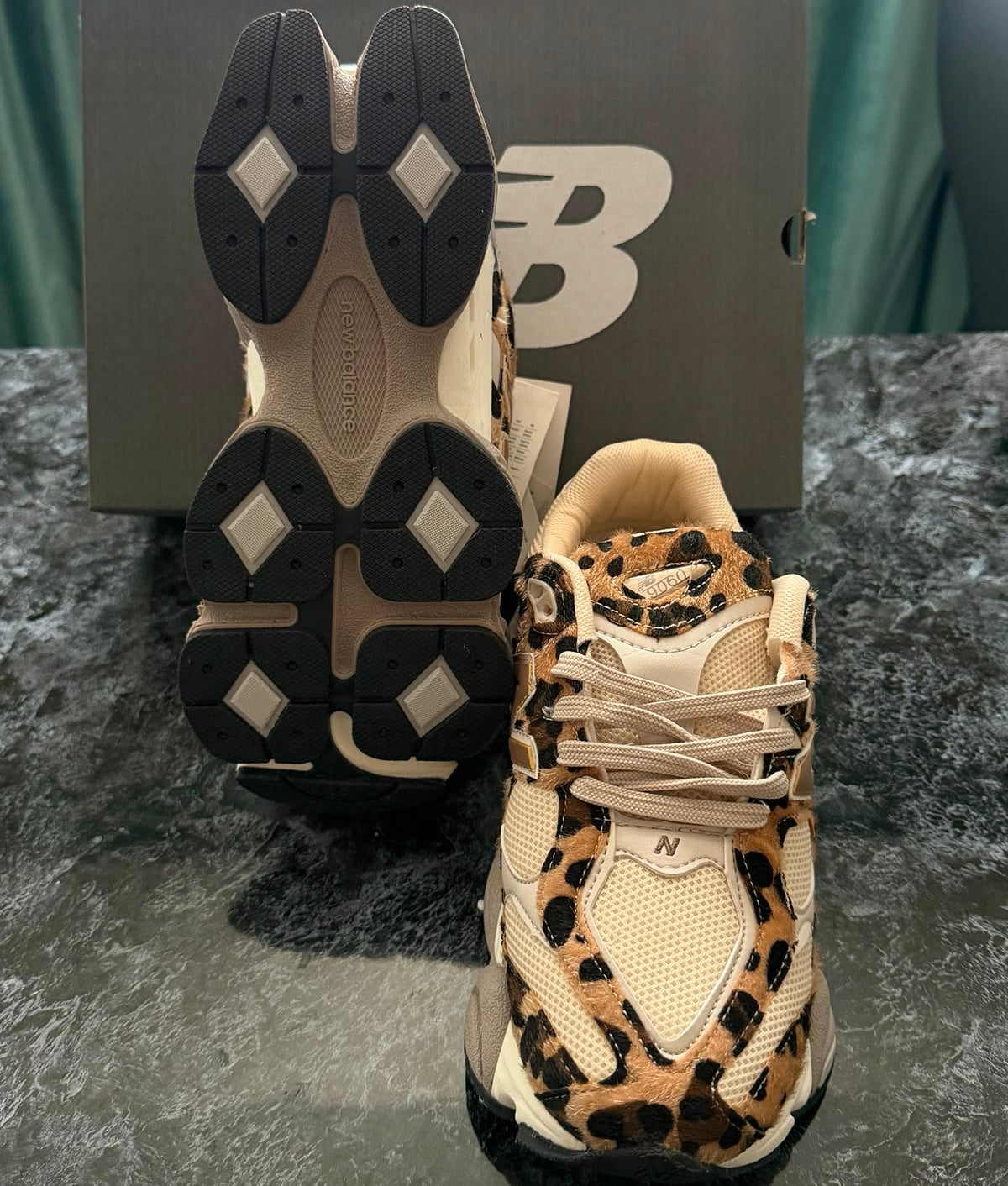 New Balance 9060 | Animal Print