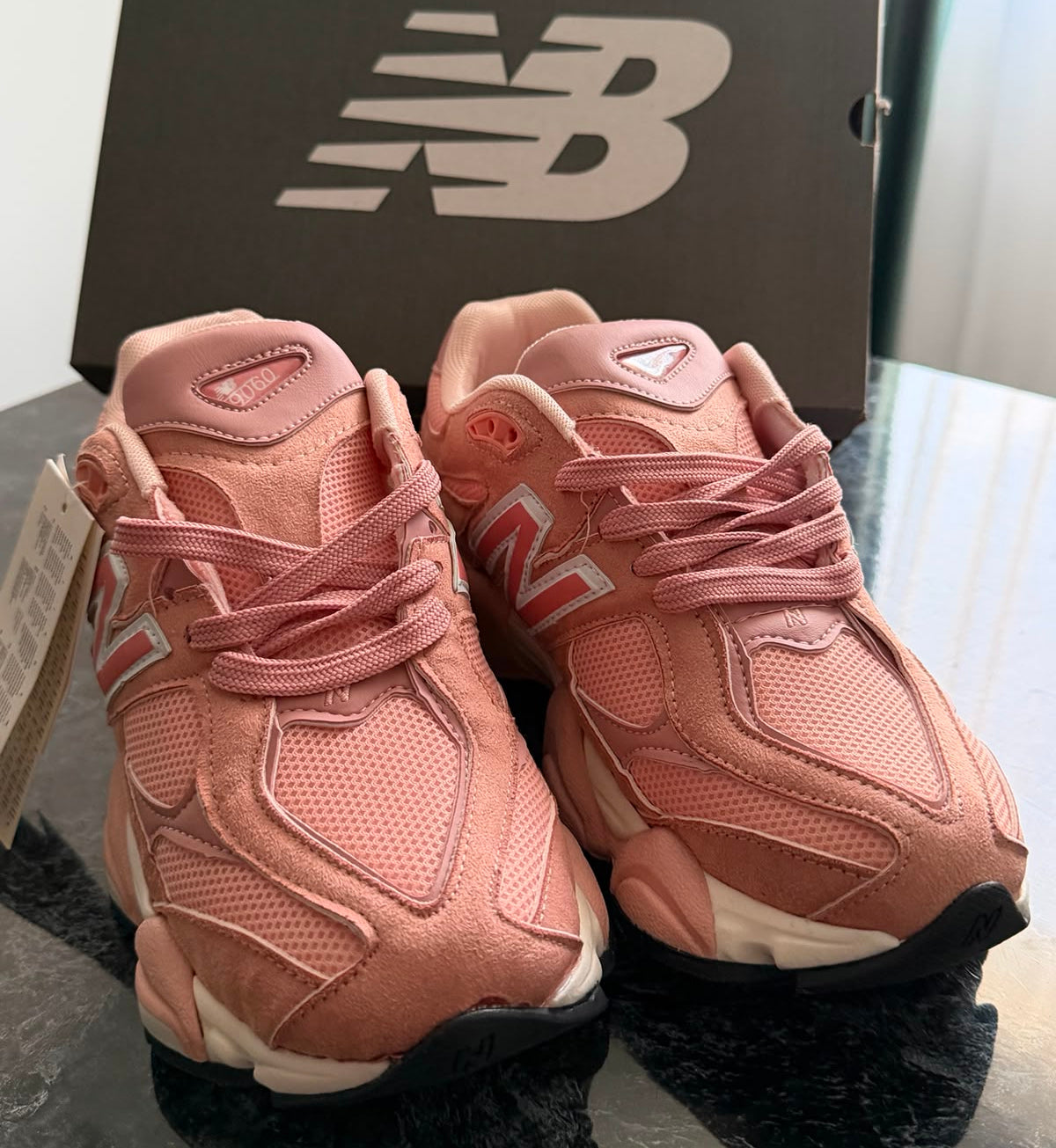 New Balance 9060 | Crystal Pink