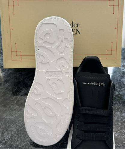 Alexandrer McQueen | Black-White FULL BOX