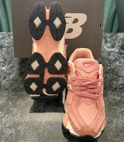 New Balance 9060 | Crystal Pink