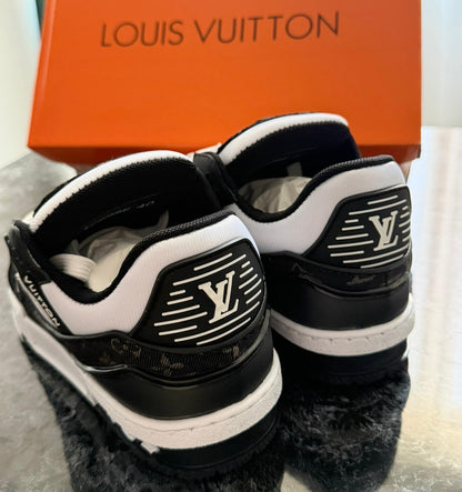 Louis Vuitton Trainer | Black-White FULL BOX