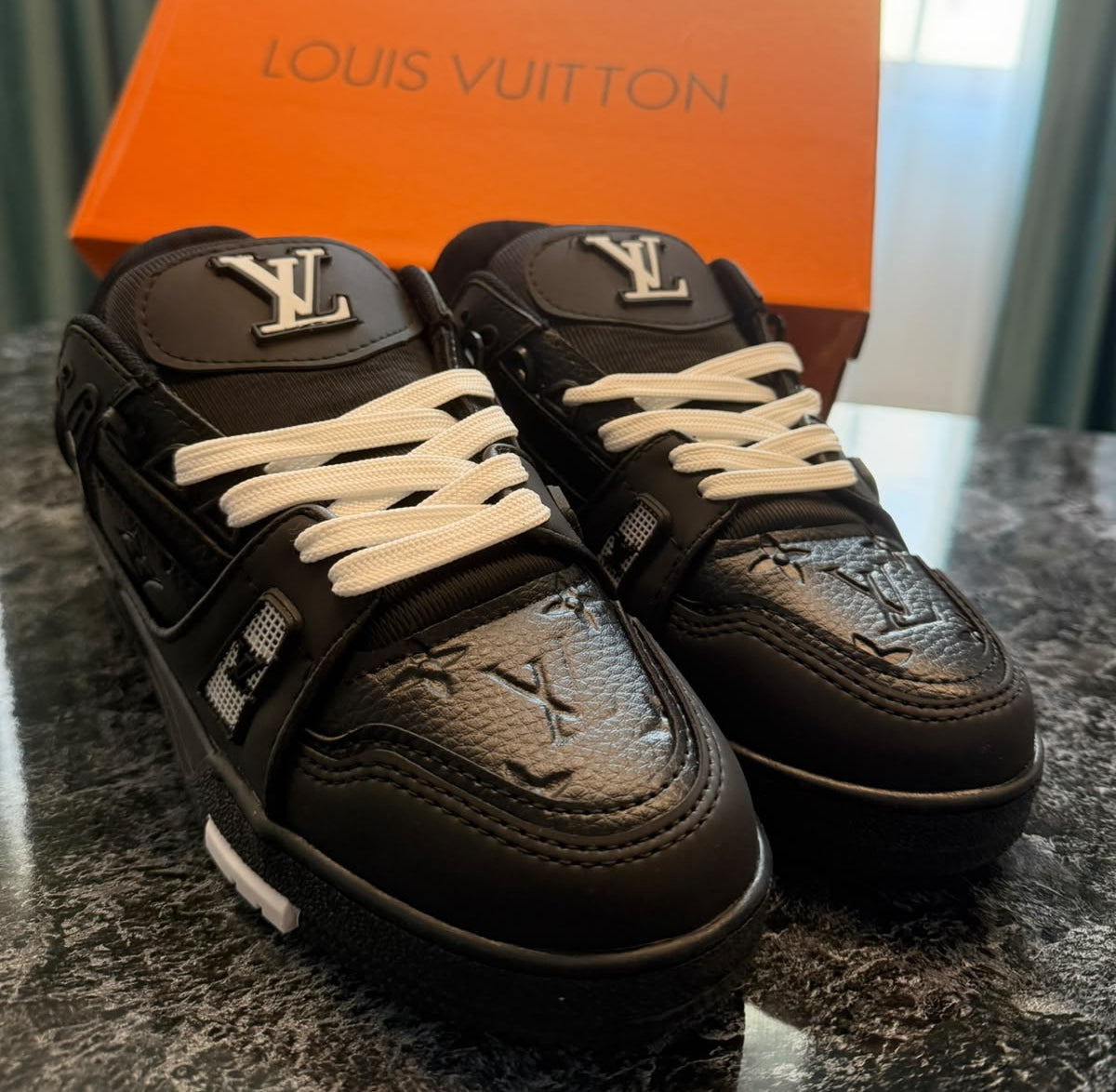 Louis Vuitton Trainer 2 | Black FULL BOX